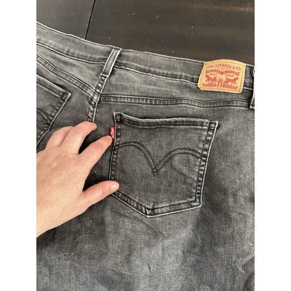 womens levis mid length shorts 34 - Picture 2 of 4